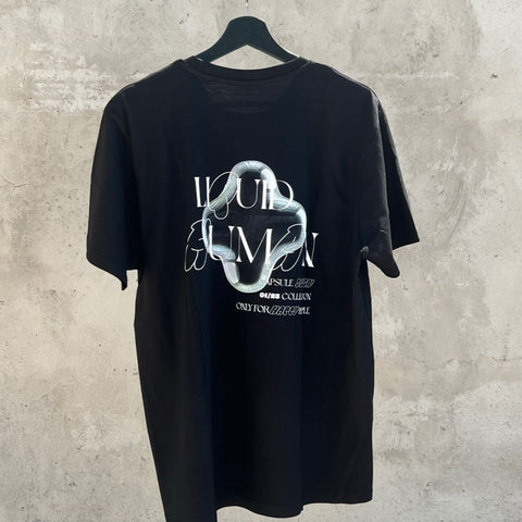 T-shirt nera